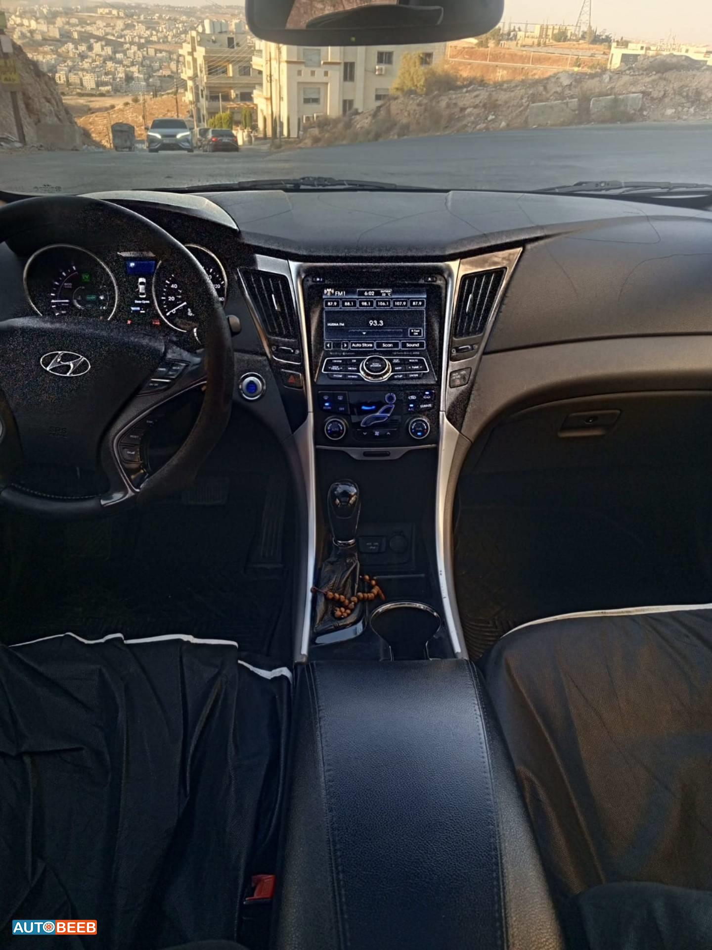 Hyundai Sonata 2011
