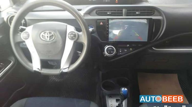 تويوتا بريوس سي 2015