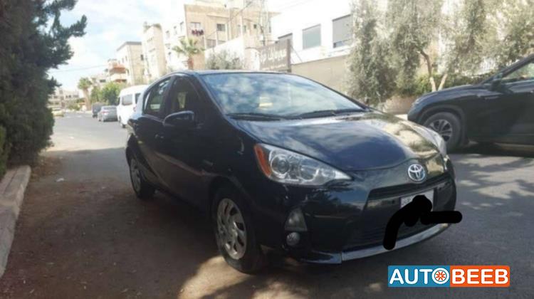 تويوتا بريوس سي 2015