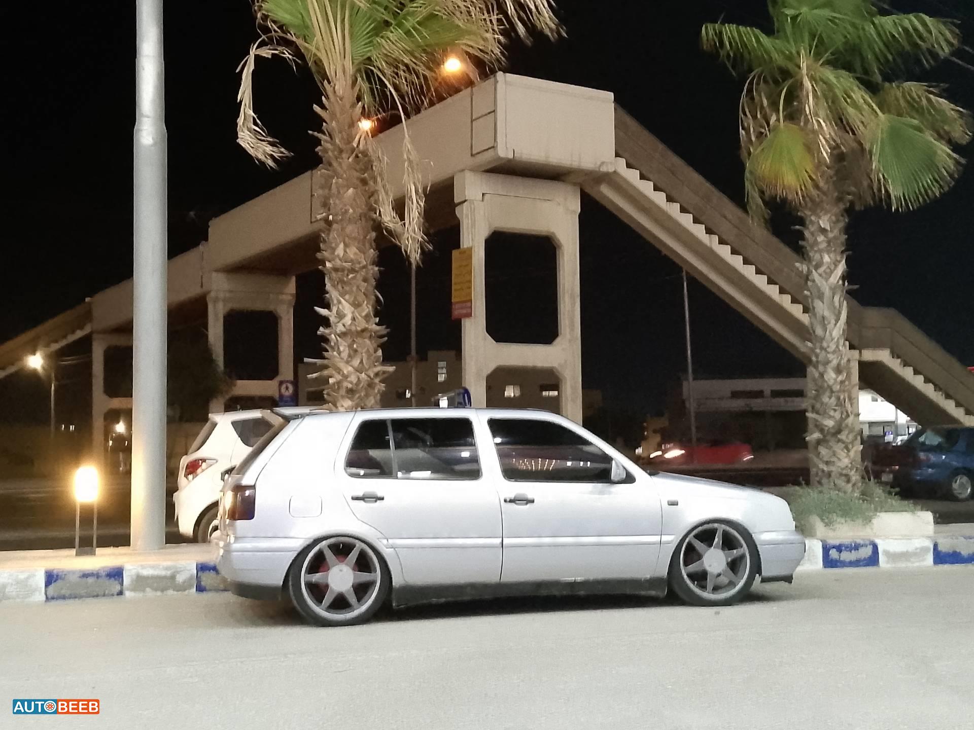 فولكس فاجن جولف MK 1993