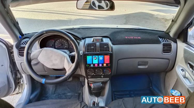 Hyundai Verna 2000