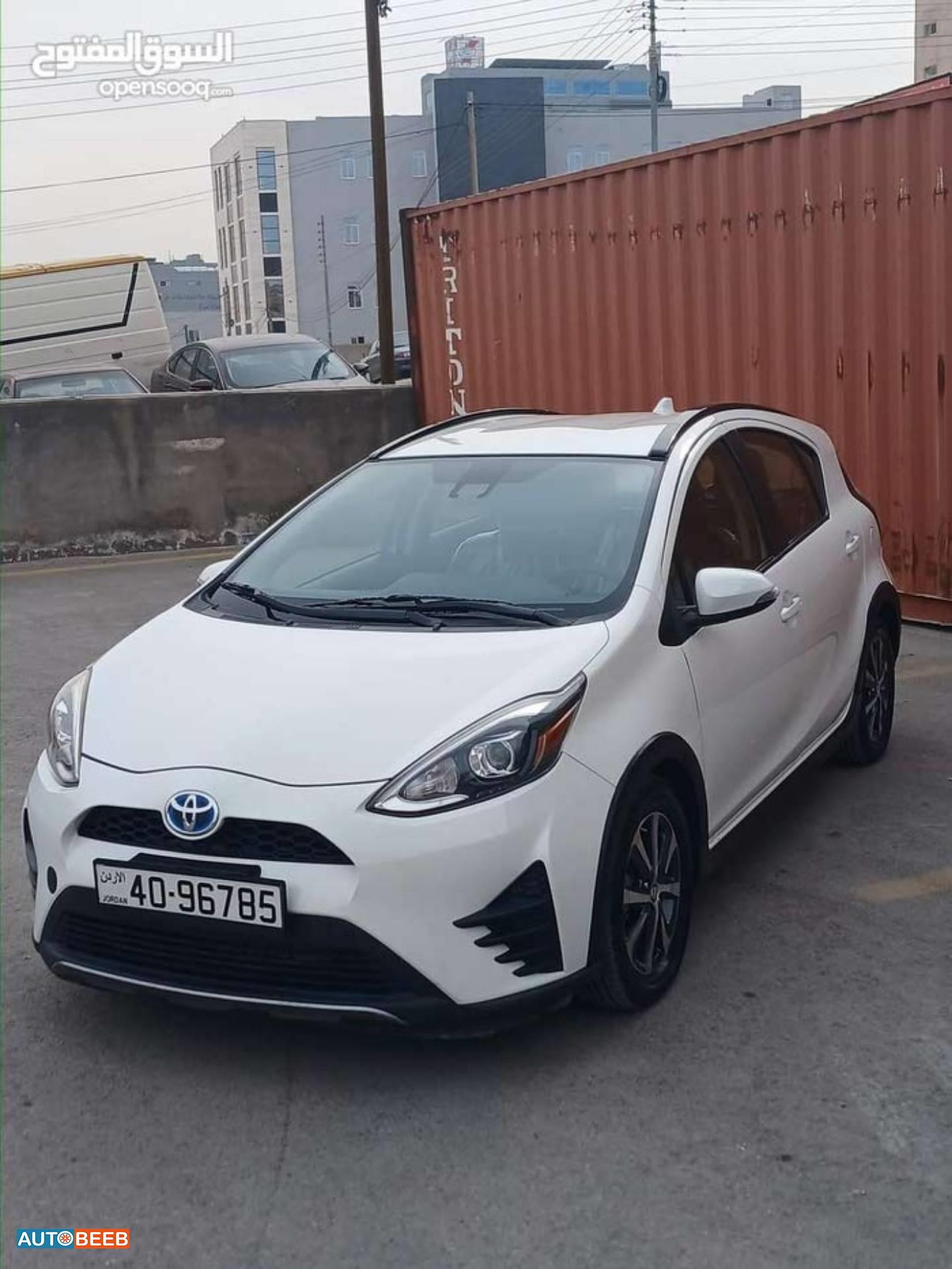 Toyota Prius C 2018
