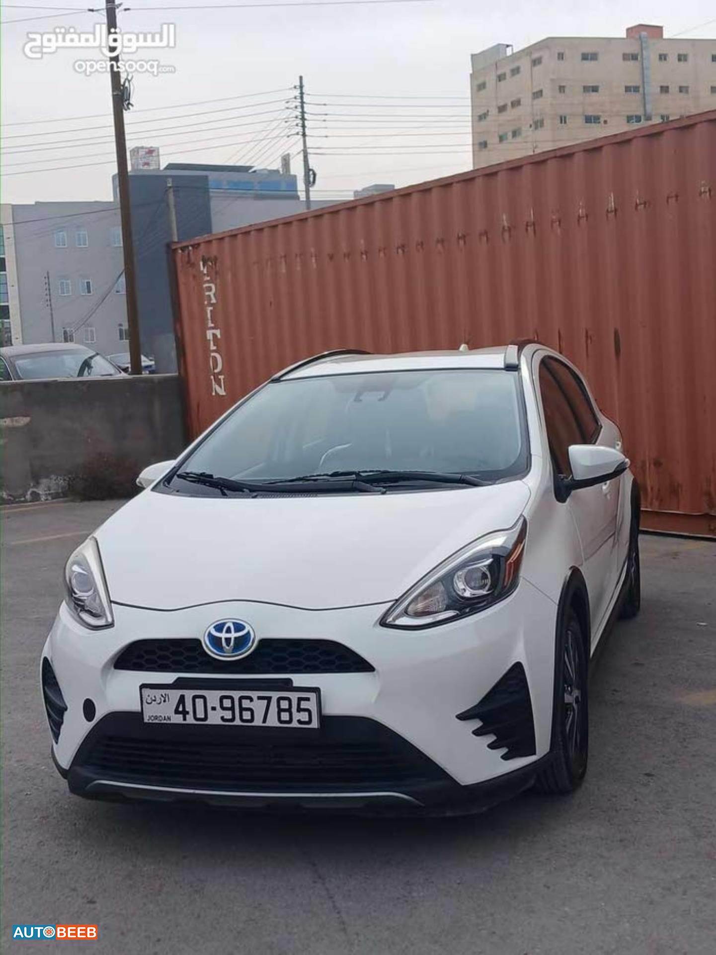 Toyota Prius C 2018