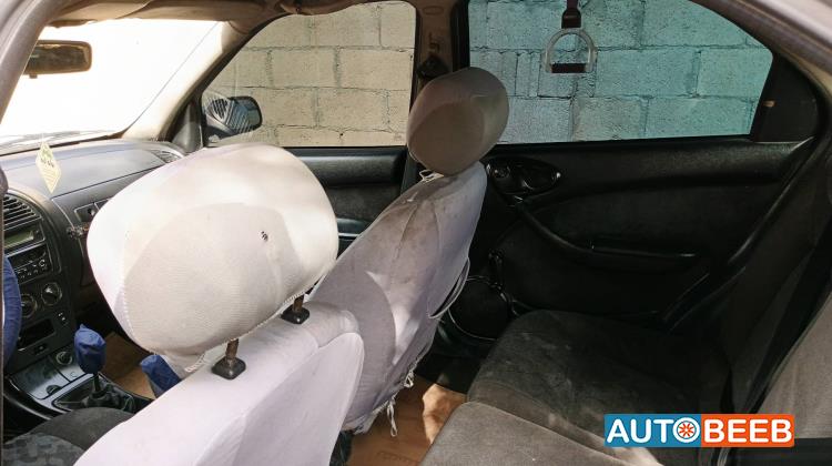 سيتروين كسارا 2003