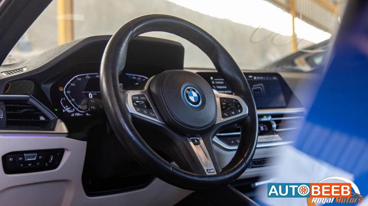 BMW 330e 2022