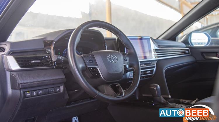 Toyota Camry 2025