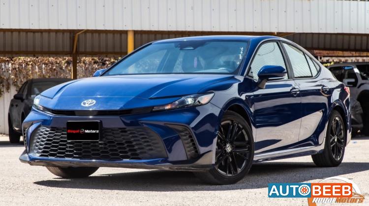 Toyota Camry 2025