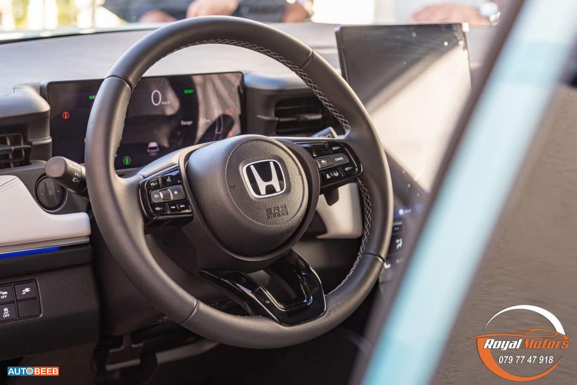 هوندا e:NS1 2022