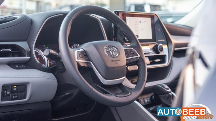 تويوتا هايلاندر 2024