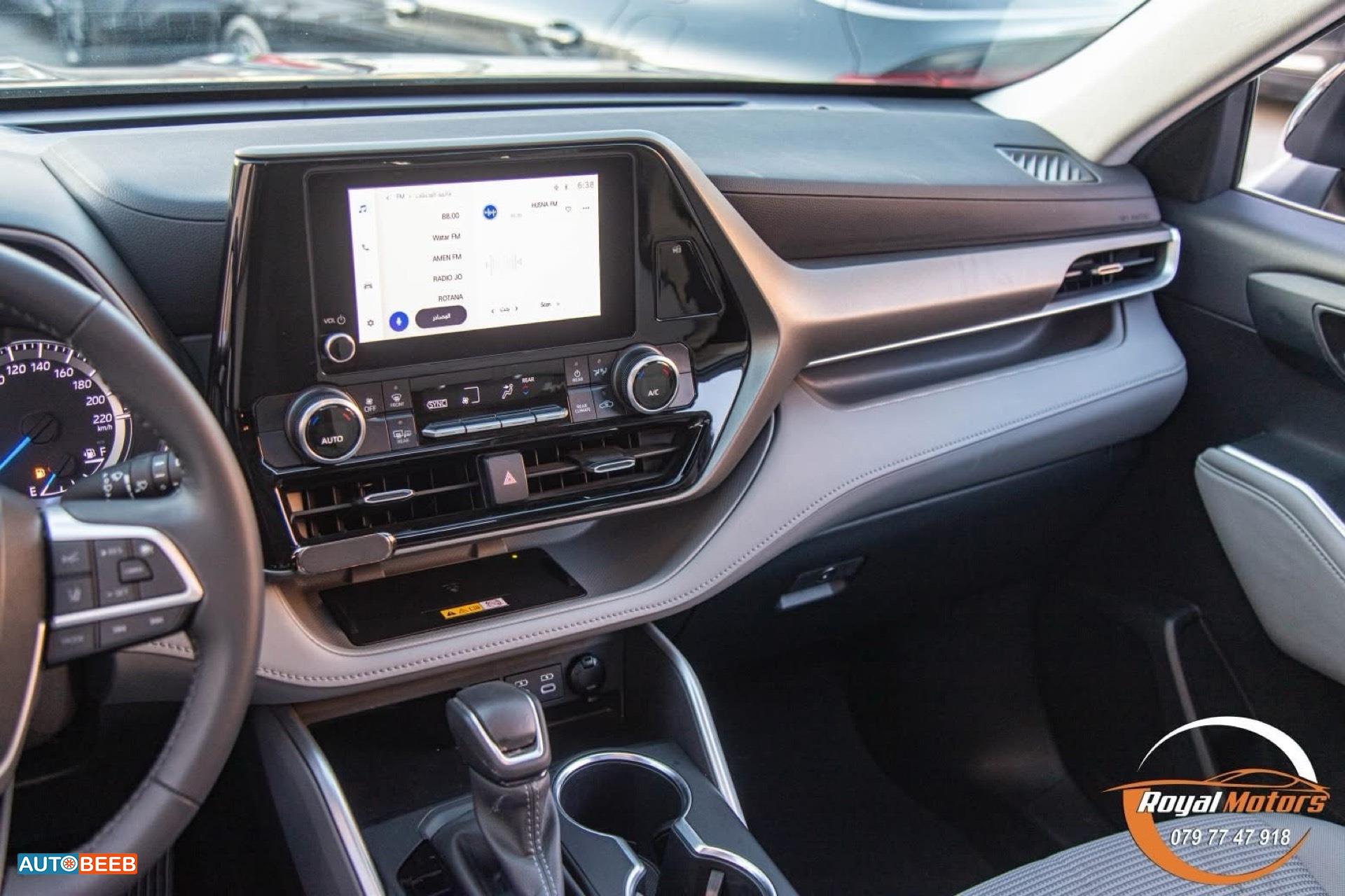 تويوتا هايلاندر 2024