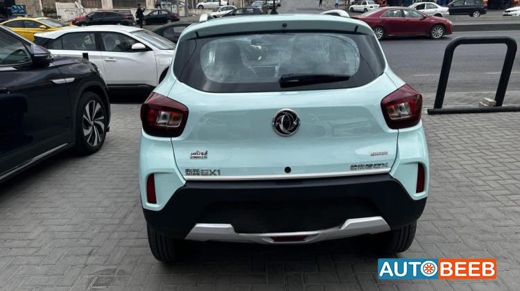 دونج فينج EX1 2022