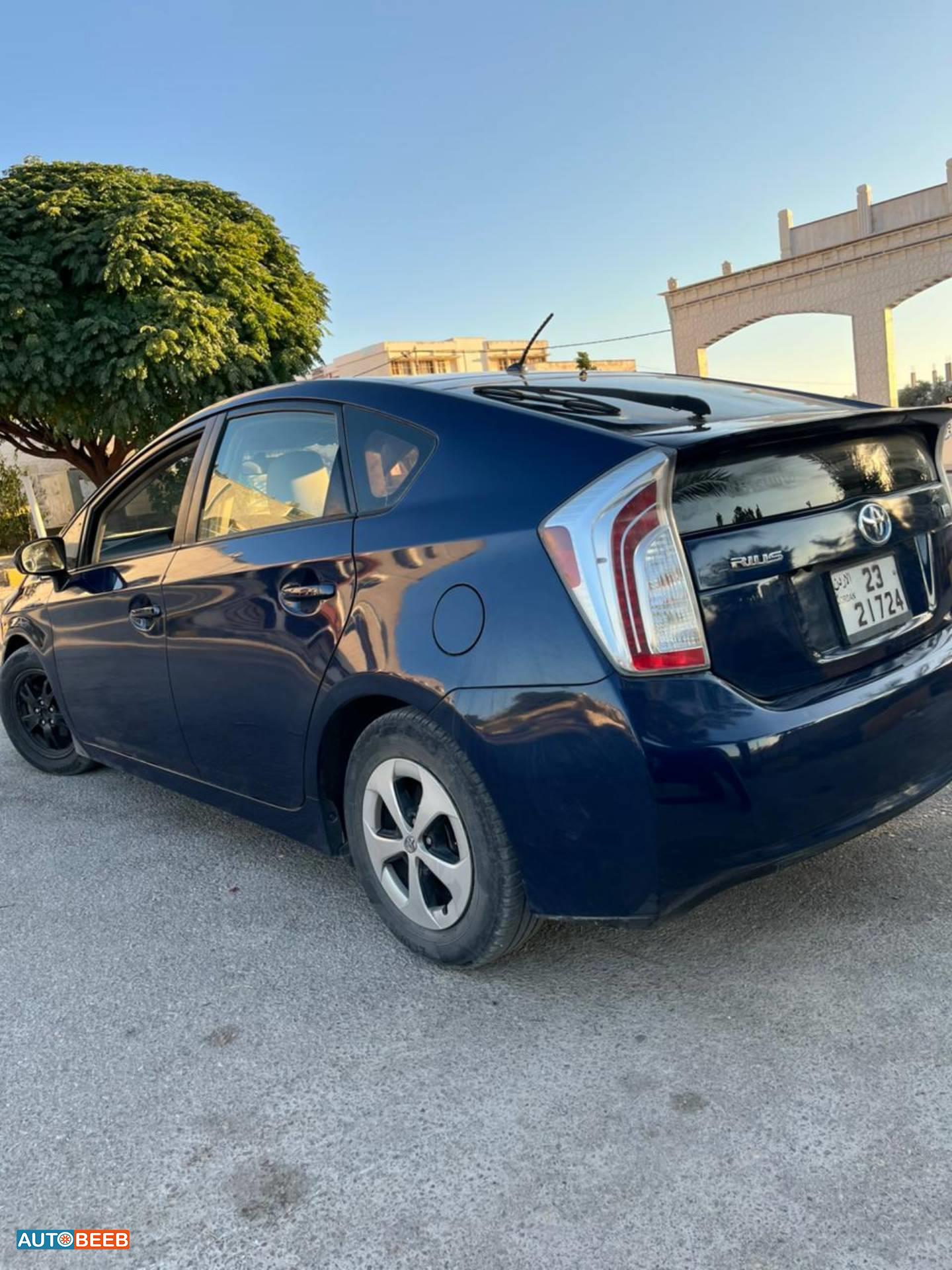 Toyota Prius 2015