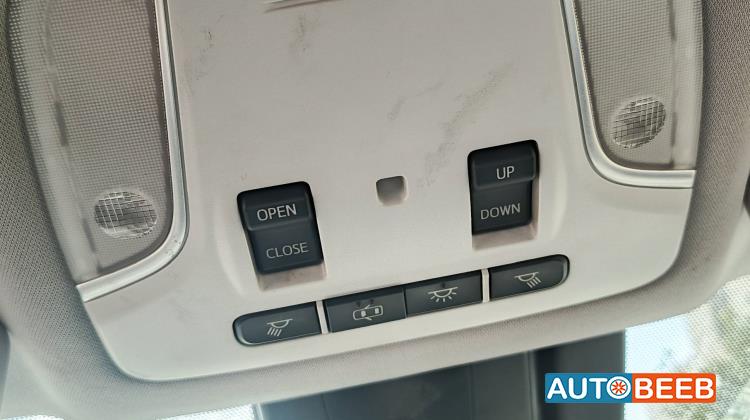 تويوتا بريوس 2017