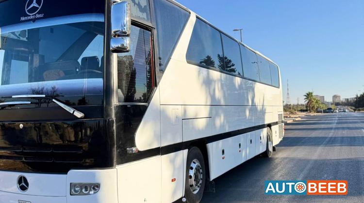 Coaches Mercedes Benz 2002