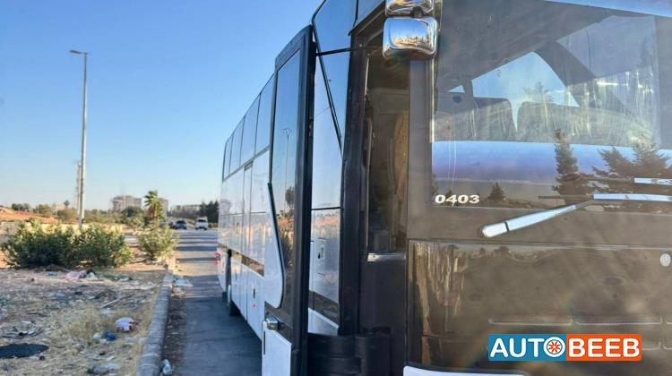 Coaches Mercedes Benz 2002