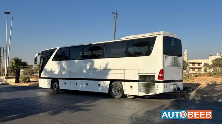 Coaches Mercedes Benz 2002
