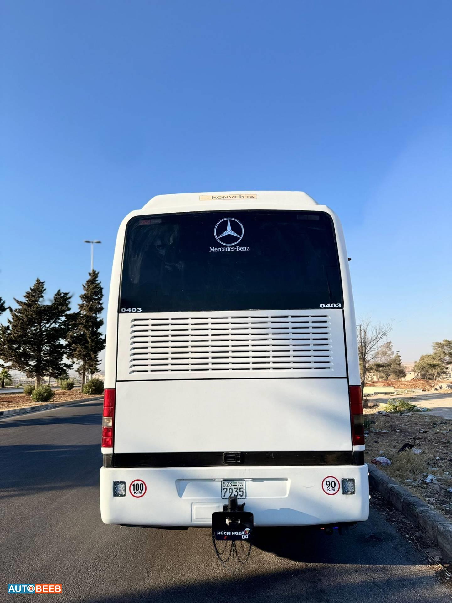 Coaches Mercedes Benz 2002