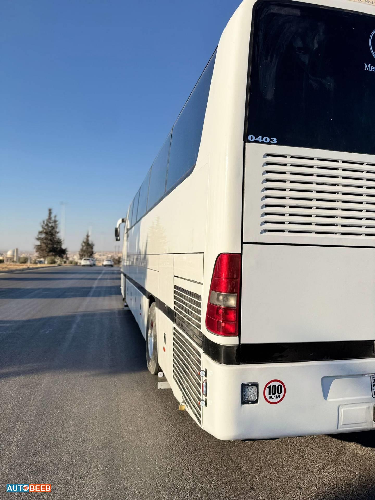 Coaches Mercedes Benz 2002