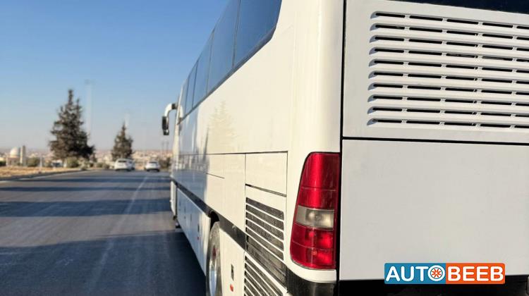 Coaches Mercedes Benz 2002