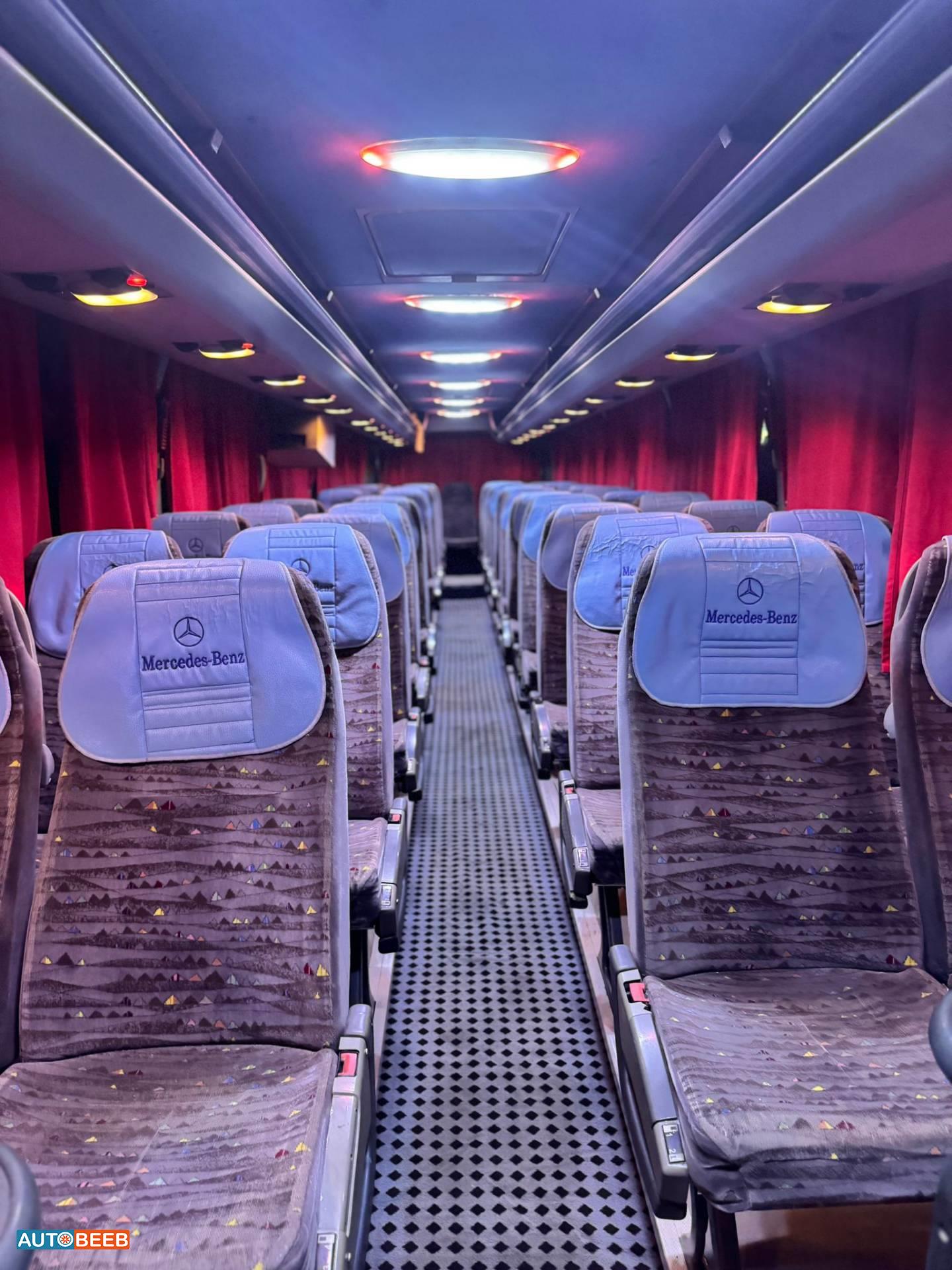 Coaches Mercedes Benz 2002