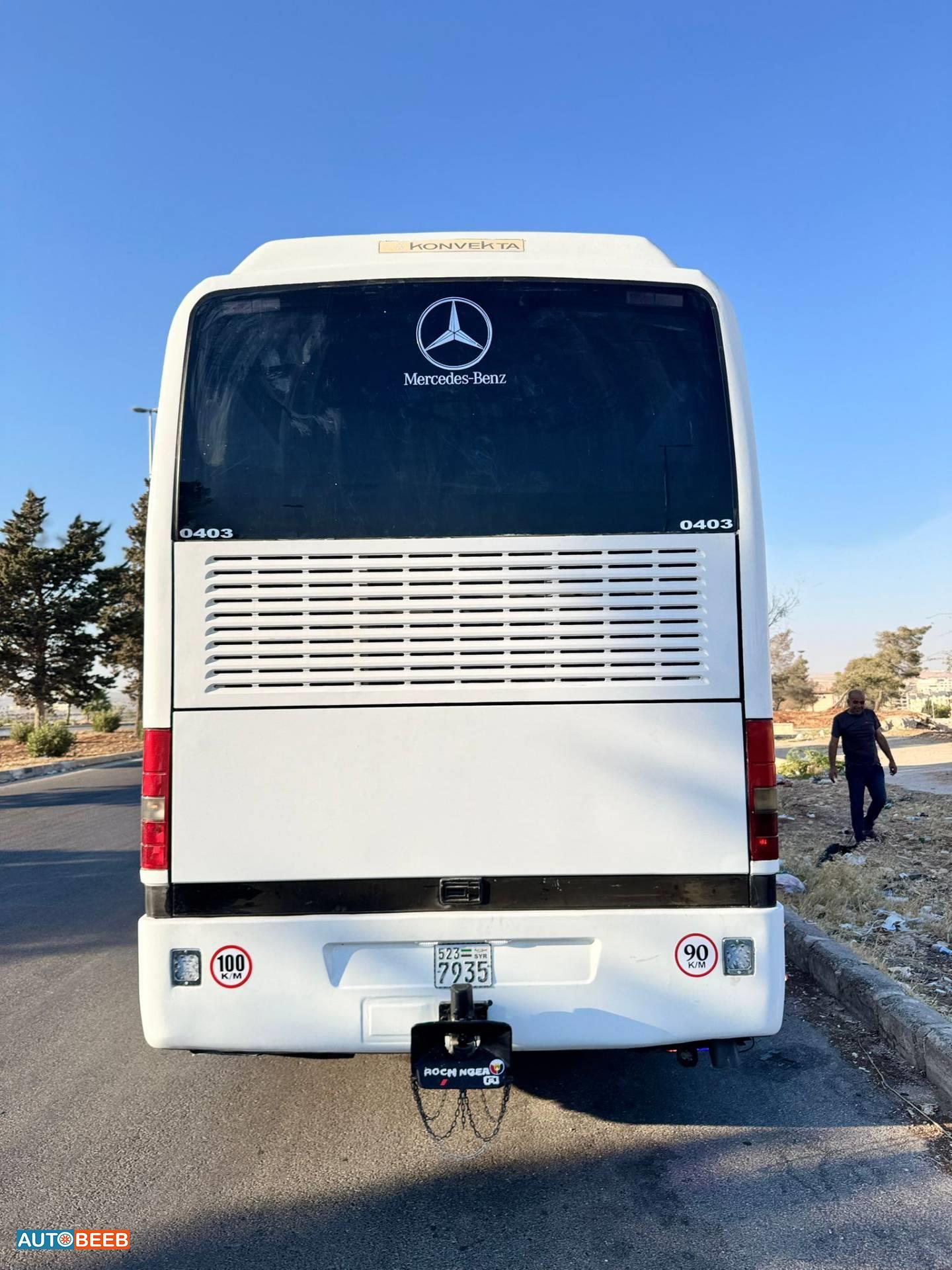 Coaches Mercedes Benz 2002