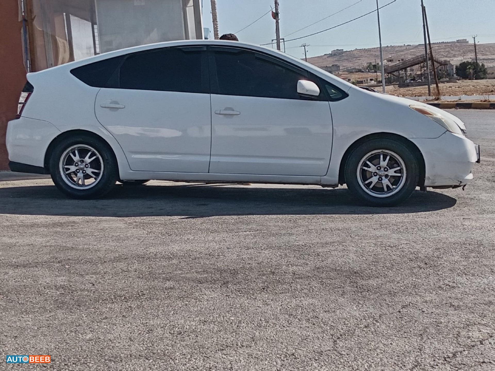 تويوتا بريوس 2005