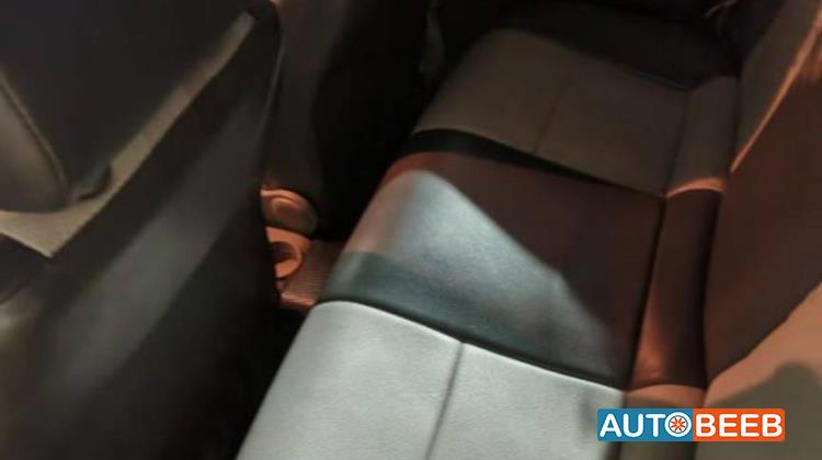 فولكس فاجن بولو 2005