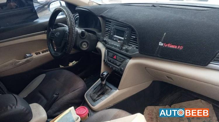 Hyundai Elantra 2017