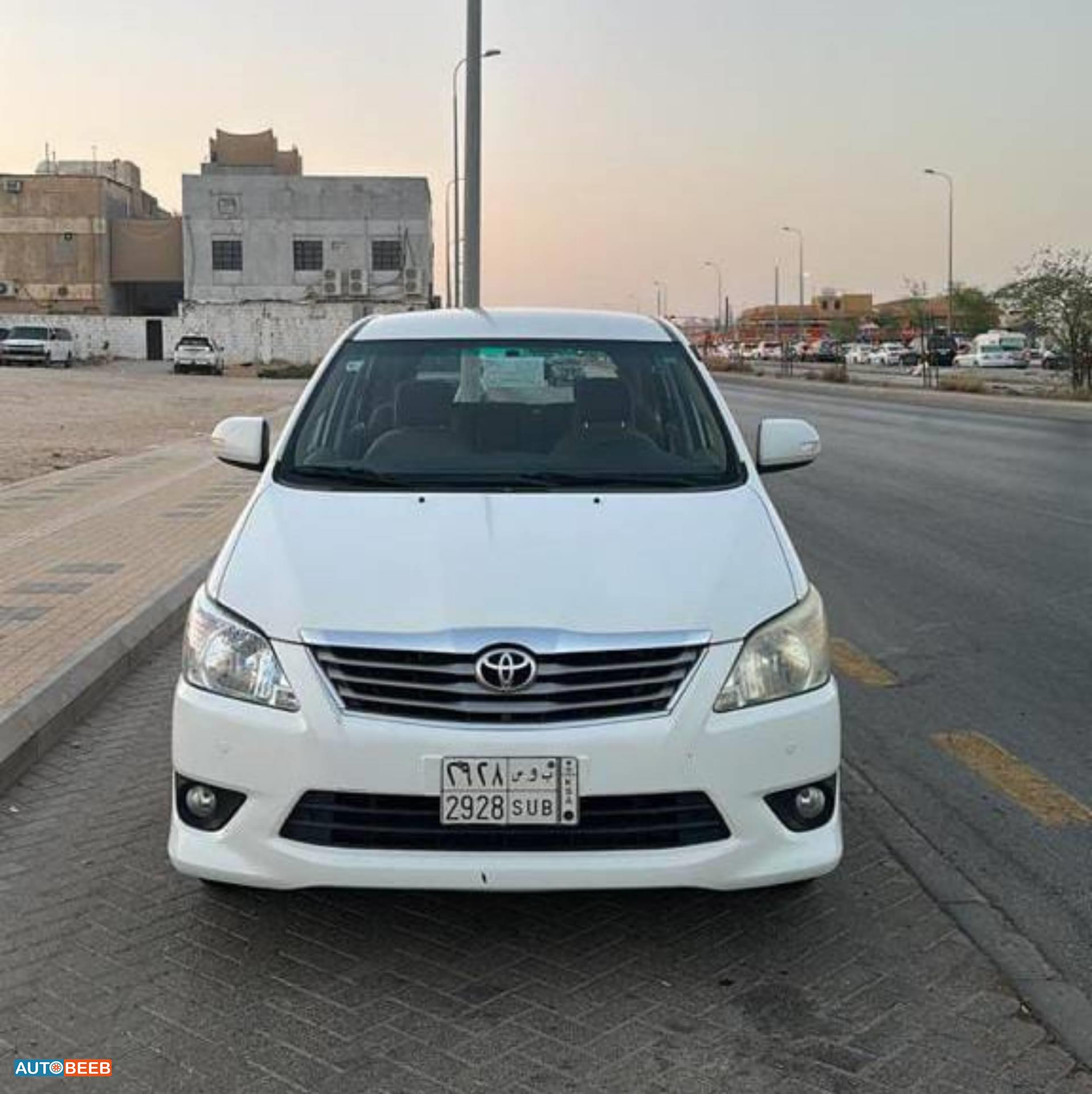 تويوتا انوفا 2013