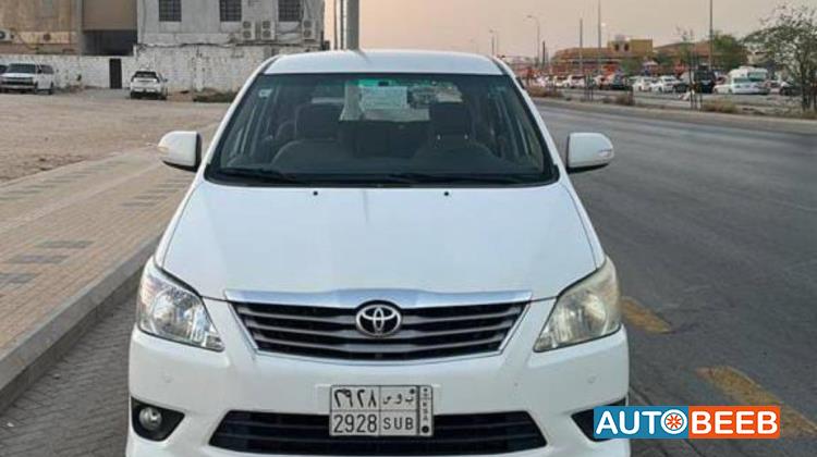 تويوتا انوفا 2013