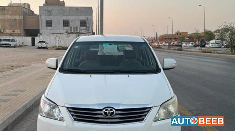 تويوتا انوفا 2013