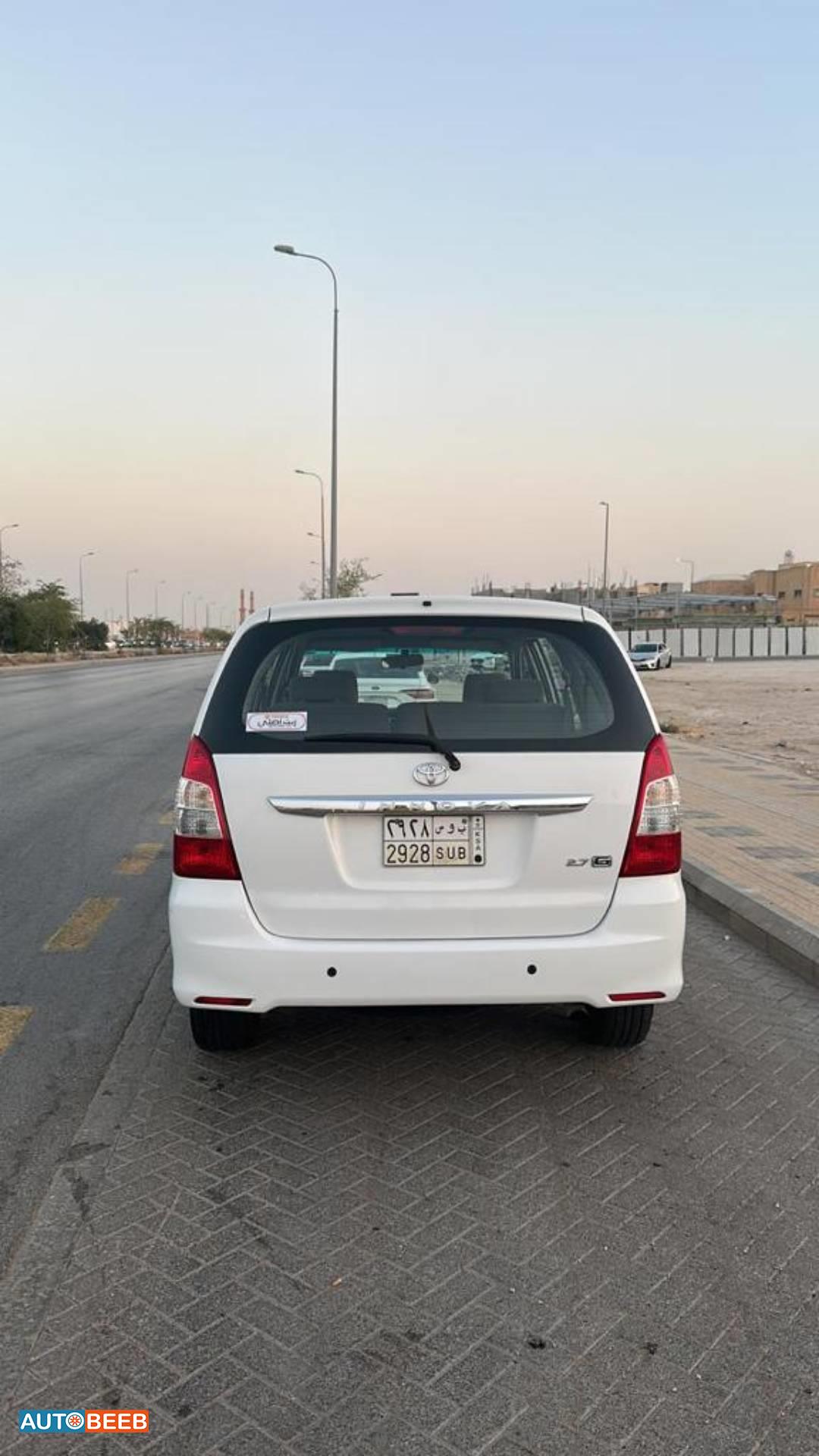 تويوتا انوفا 2013