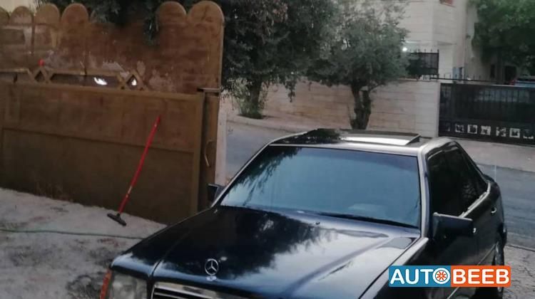 مرسيدس بنز E200 1992