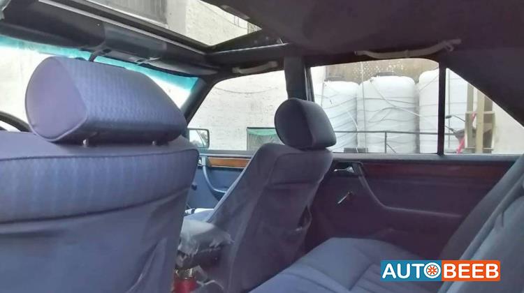 مرسيدس بنز E200 1992