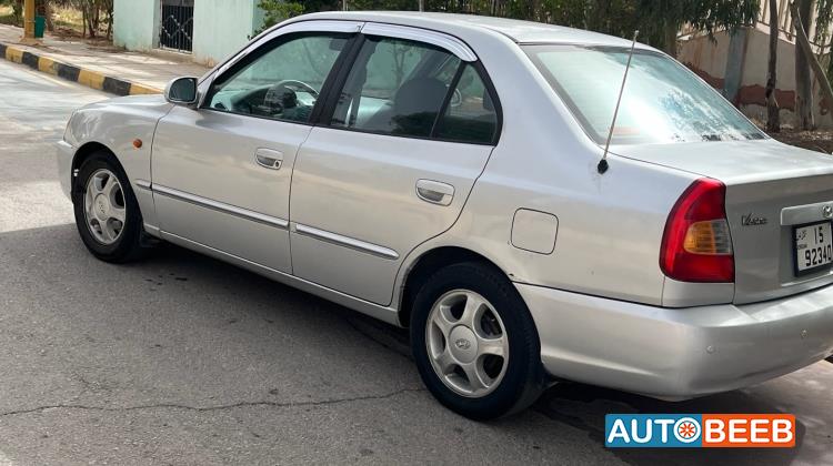 Hyundai Verna 2001
