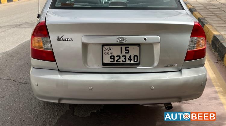 Hyundai Verna 2001