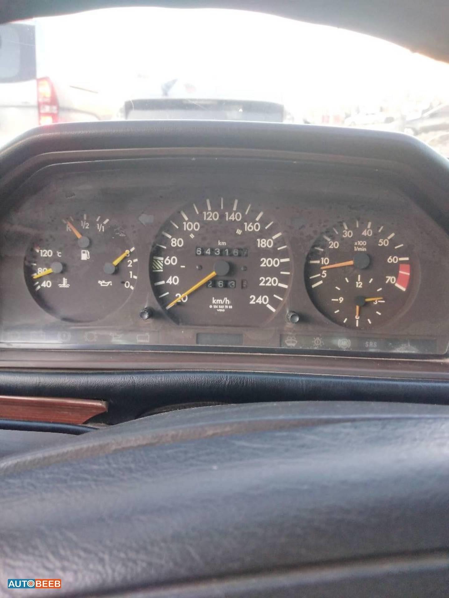 مرسيدس بنز A200 1990