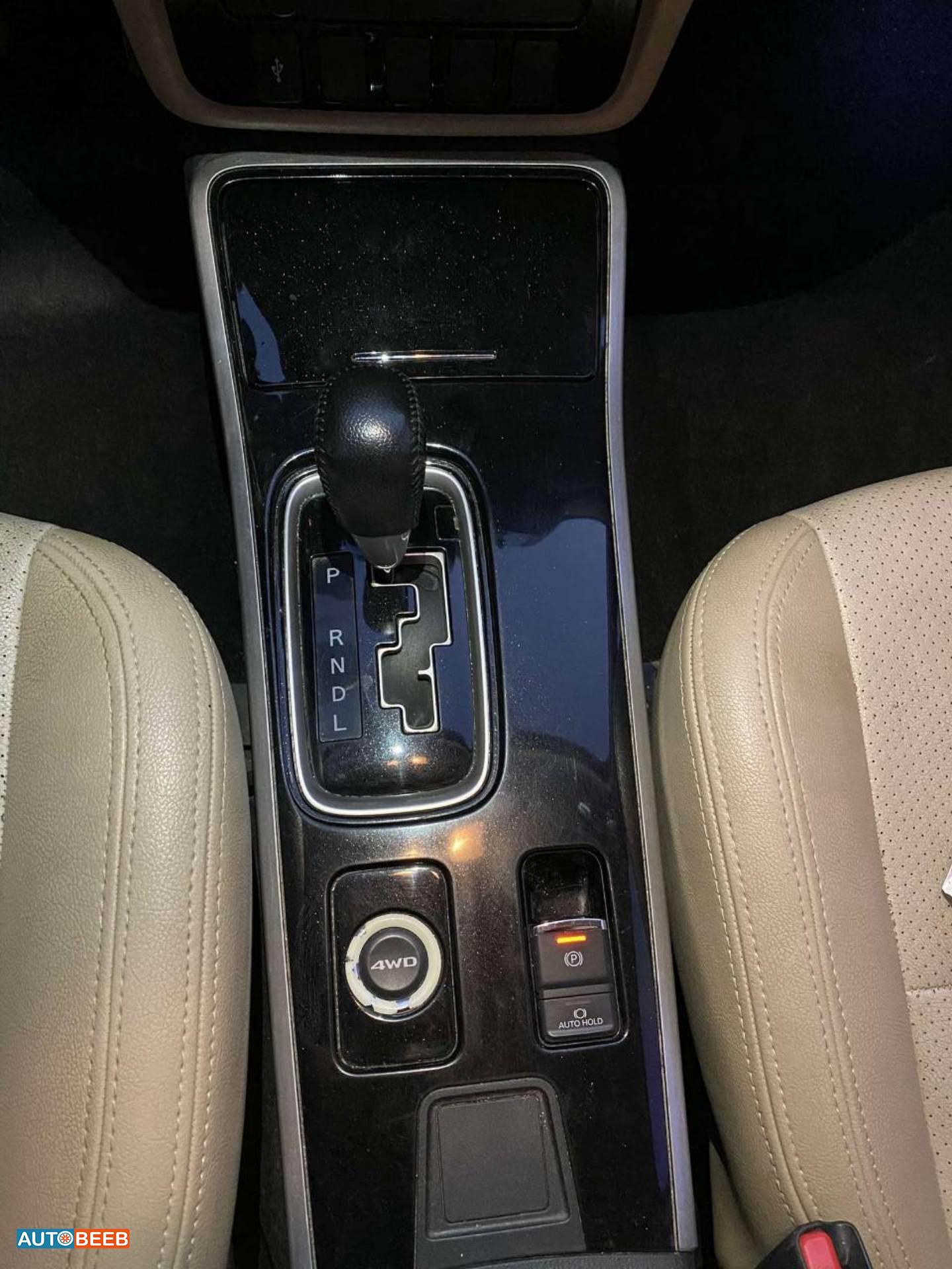 ميتسوبيشي اوتلاندر 2019