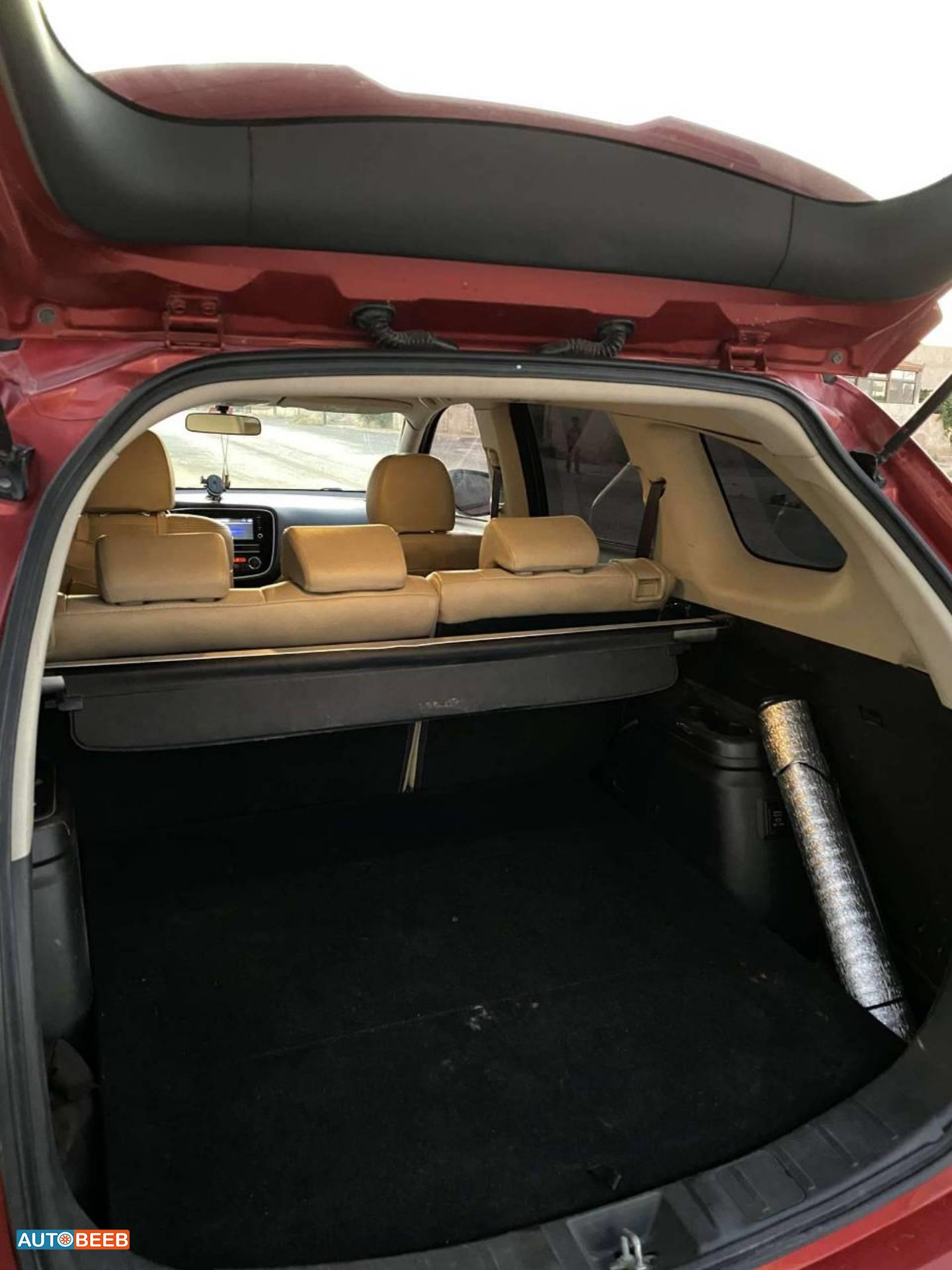 ميتسوبيشي اوتلاندر 2019