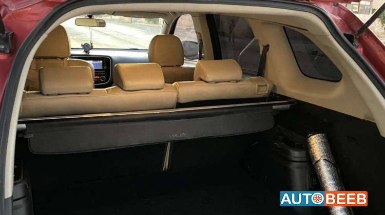 ميتسوبيشي اوتلاندر 2019