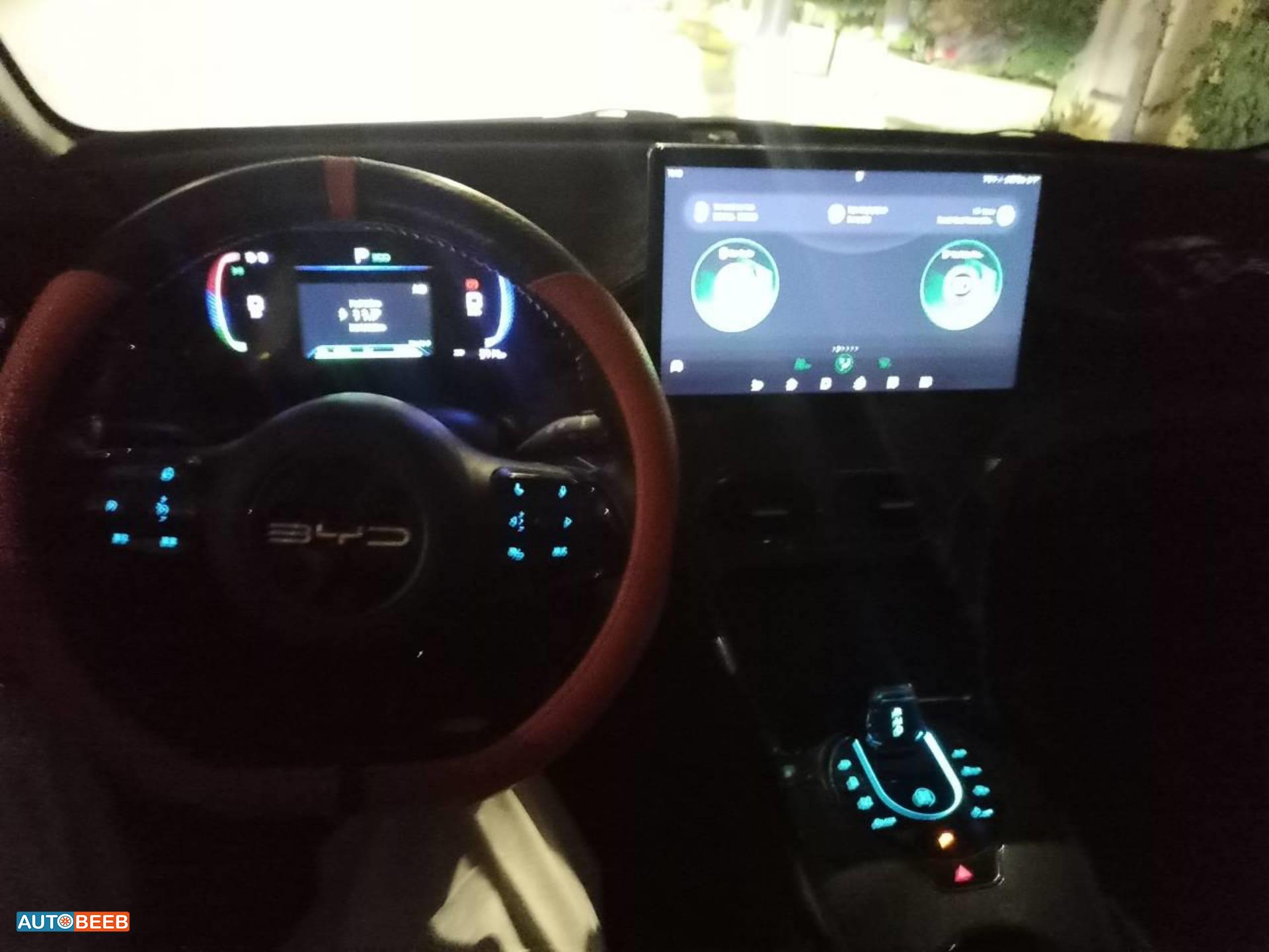 بي واي دي E2 2023