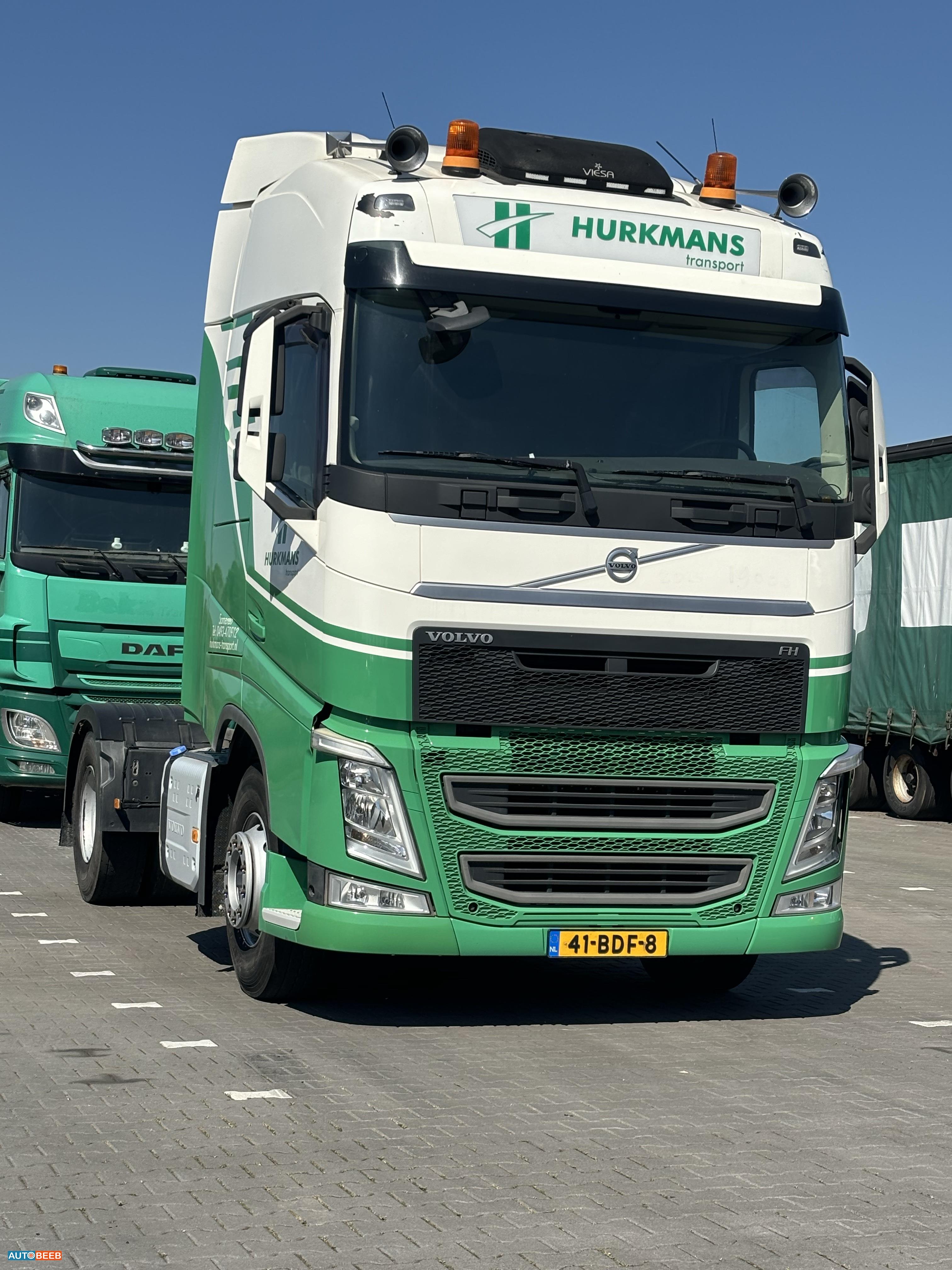 راس تريلا فولفو 2014