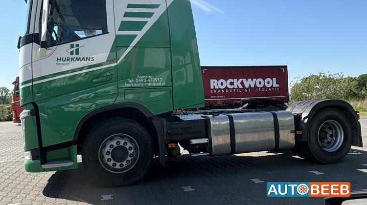 راس تريلا فولفو 2014