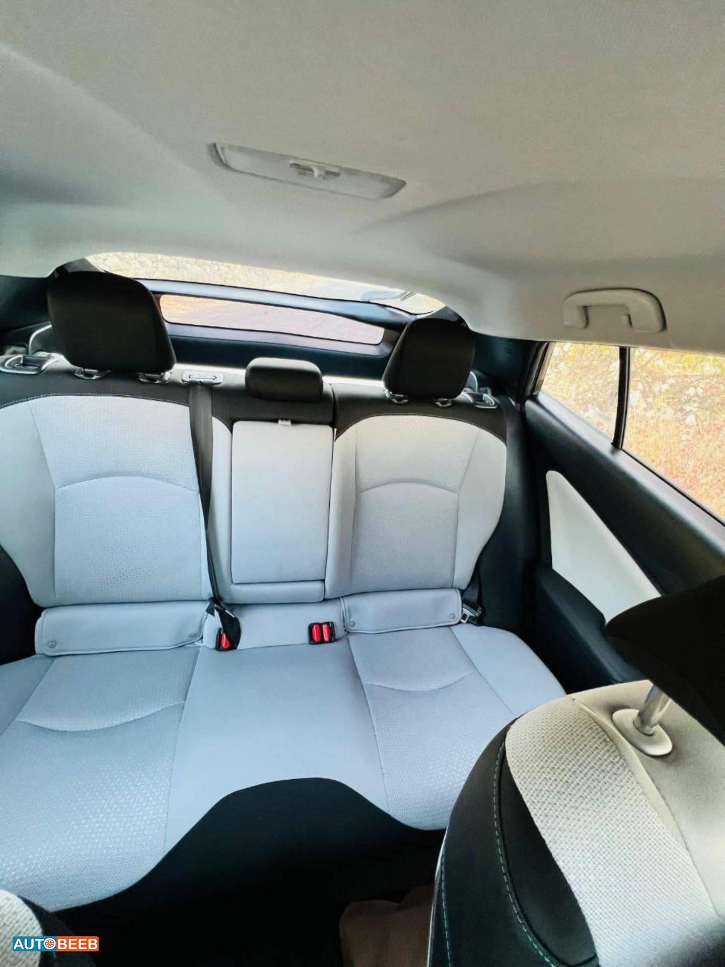 تويوتا بريوس 2020