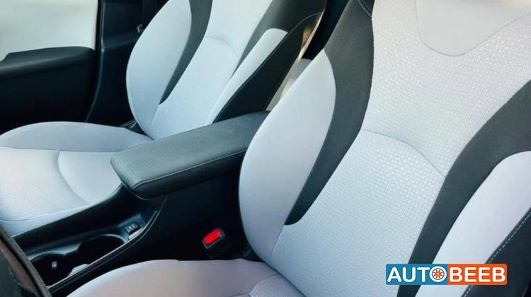 تويوتا بريوس 2020