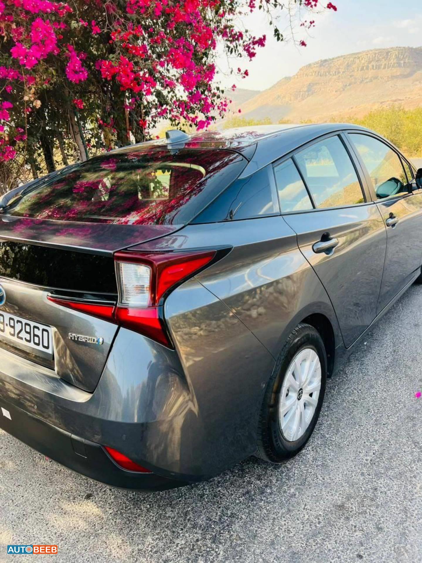 تويوتا بريوس 2020