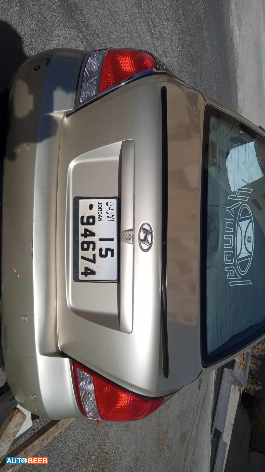 Hyundai Elantra 2002