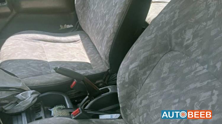 Mitsubishi L200 2001