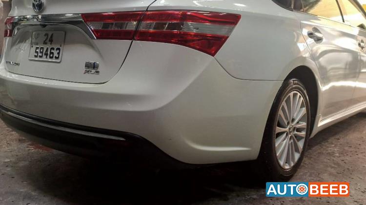 تويوتا افالون 2013