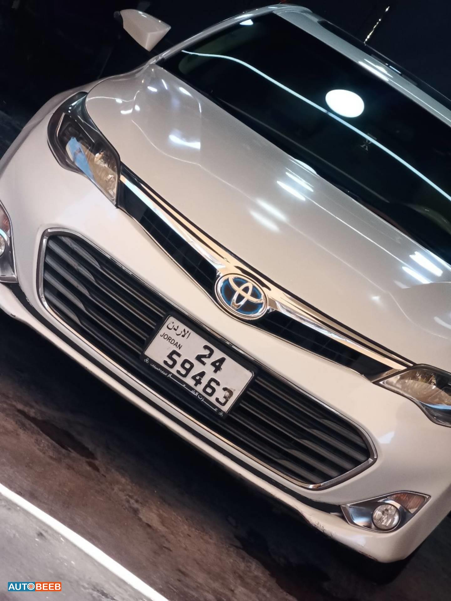 تويوتا افالون 2013